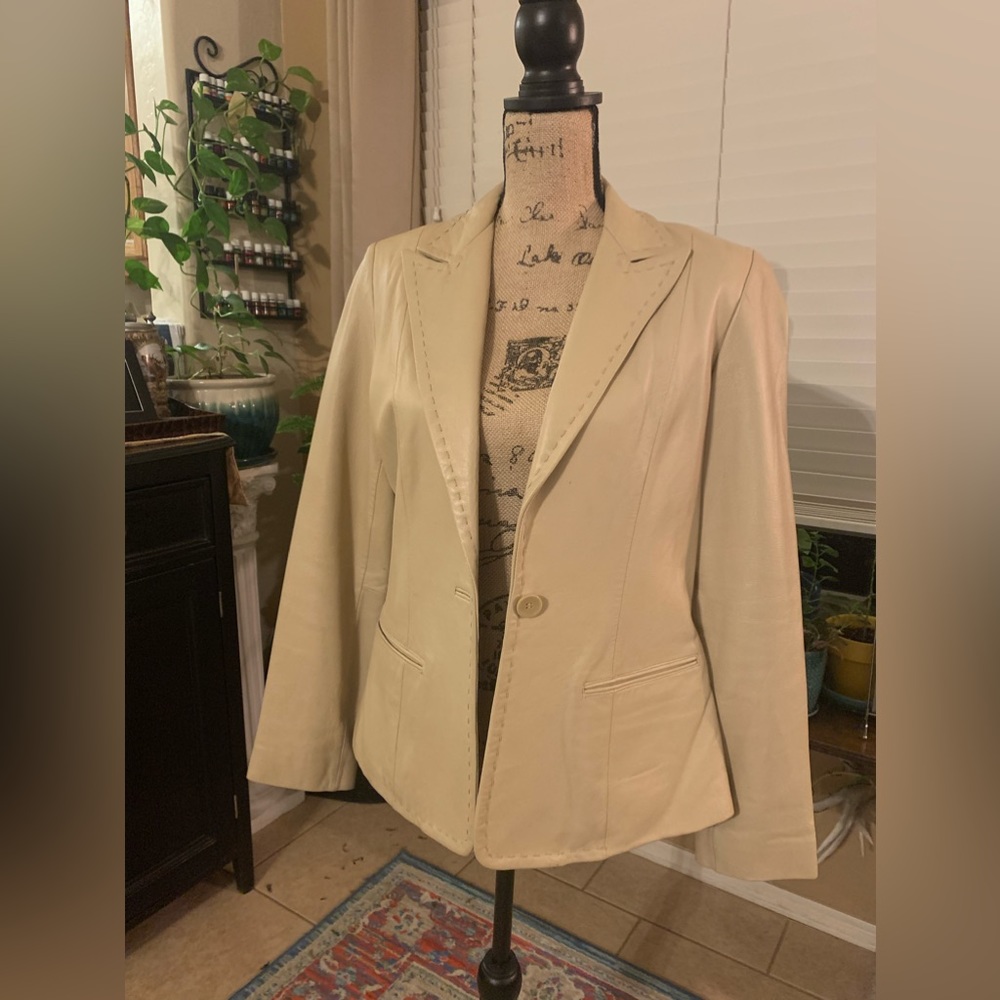 Wilsons Leather jacket, size Medium